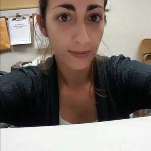 Meet your Posher, Danielle